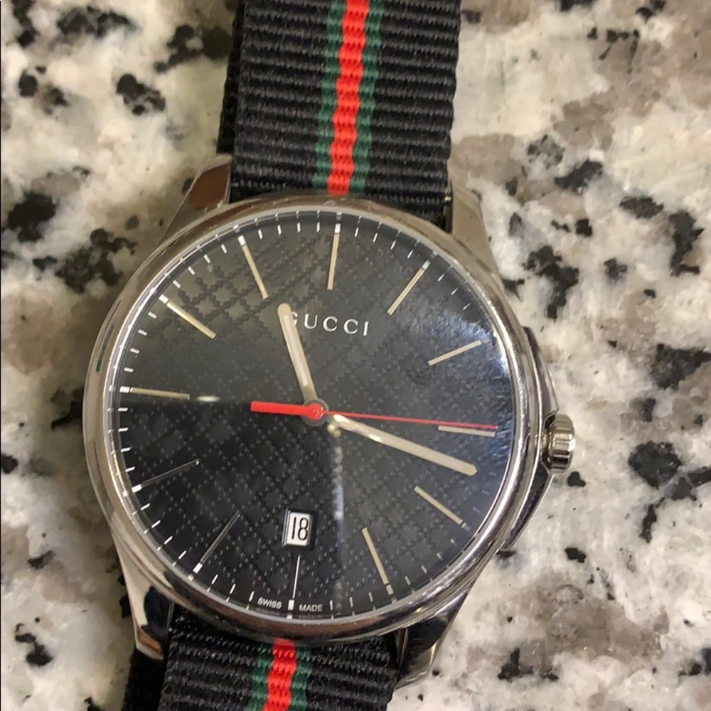 Gucci Watch - Picture 6 of 6